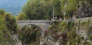 This Slovenian destination boasts breathtaking nature F001267-e25_100_napoleonov_most_pri_kobaridu_orig_jpg-photo-s