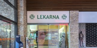 Lekarniška zbornica Slovenije obvešča, da je večina lekarn odprtih