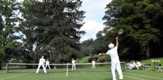 Posebna teniška izkušnja; tenis v belem