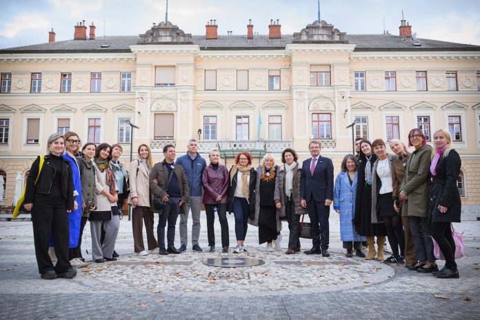 Delegacija Evropskega parlamenta je med drugim obiskala tudi Trg Evrope, ki je lociran v obeh državah