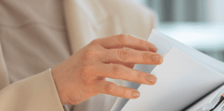 From Concept to Market – The UAE Cosmetic Product Registration Process Applicable legislation