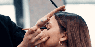 Selling Cosmetics in Canada: A Practical Regulatory Roadmap