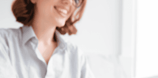 Selling Cosmetics in India: A Practical Guide for International Beauty Brands
